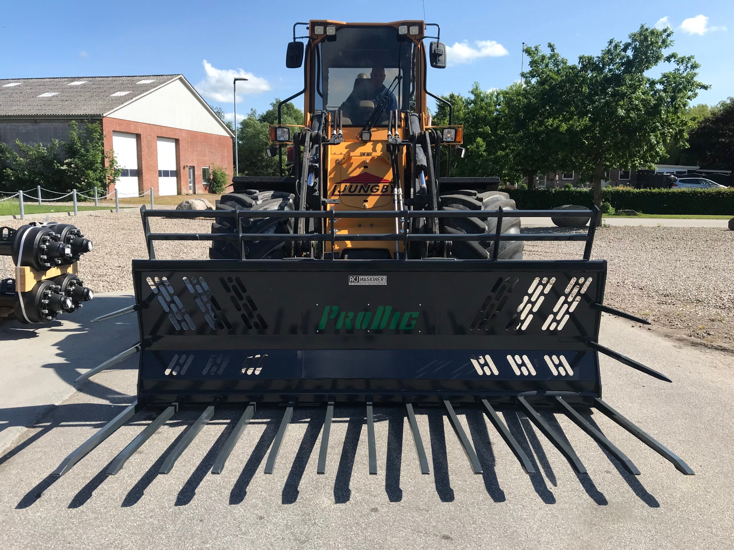 Contractor Grass Forks
