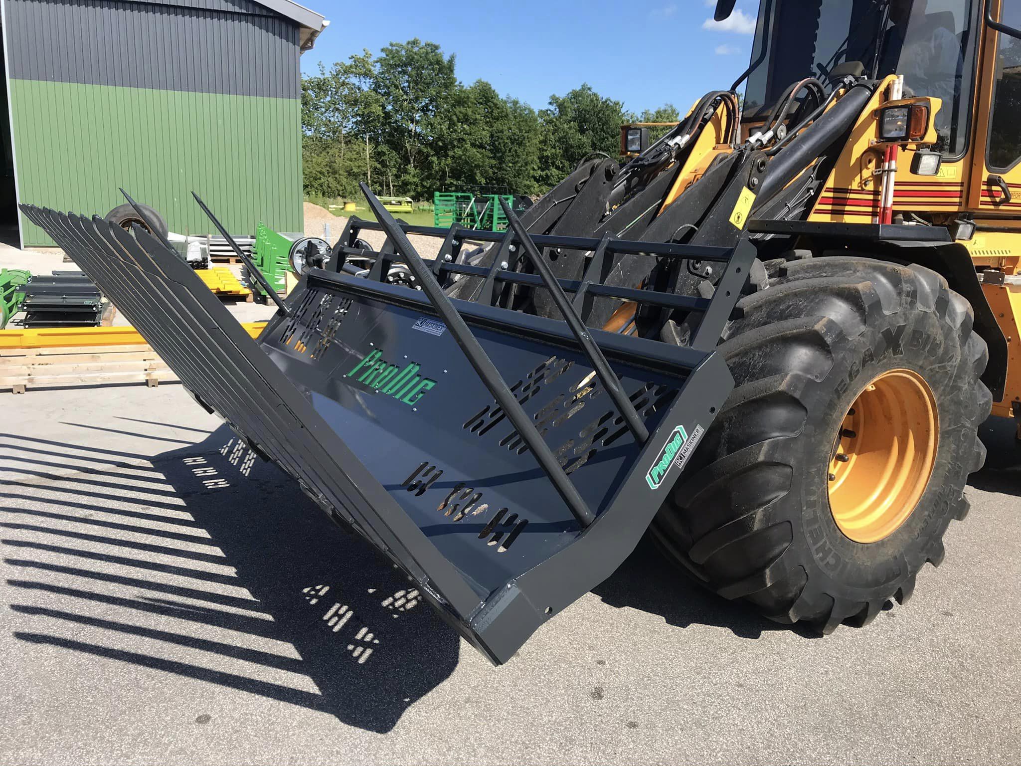 Contractor Grass Forks