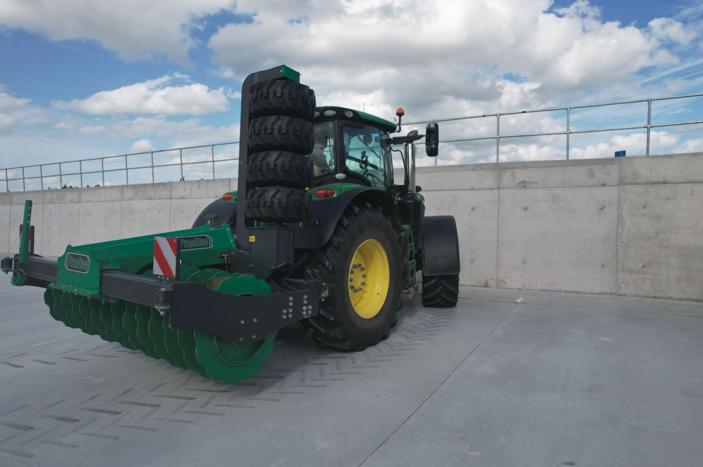 Silage Compactor