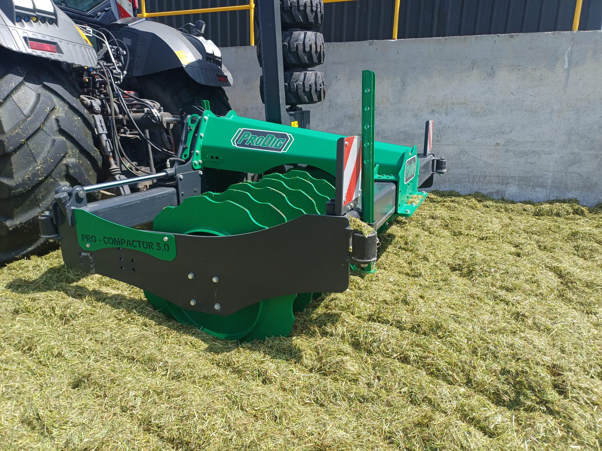 Silage Compactor