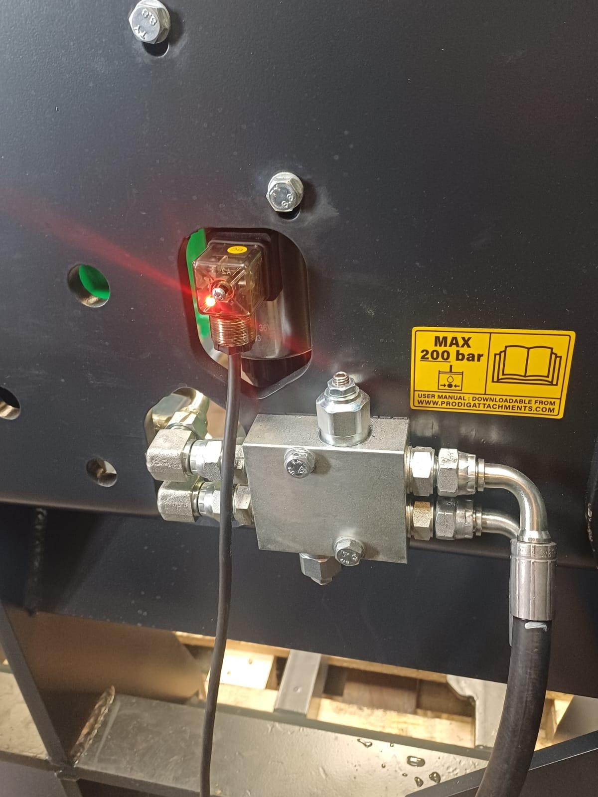 Push Off Folding Grass Fork