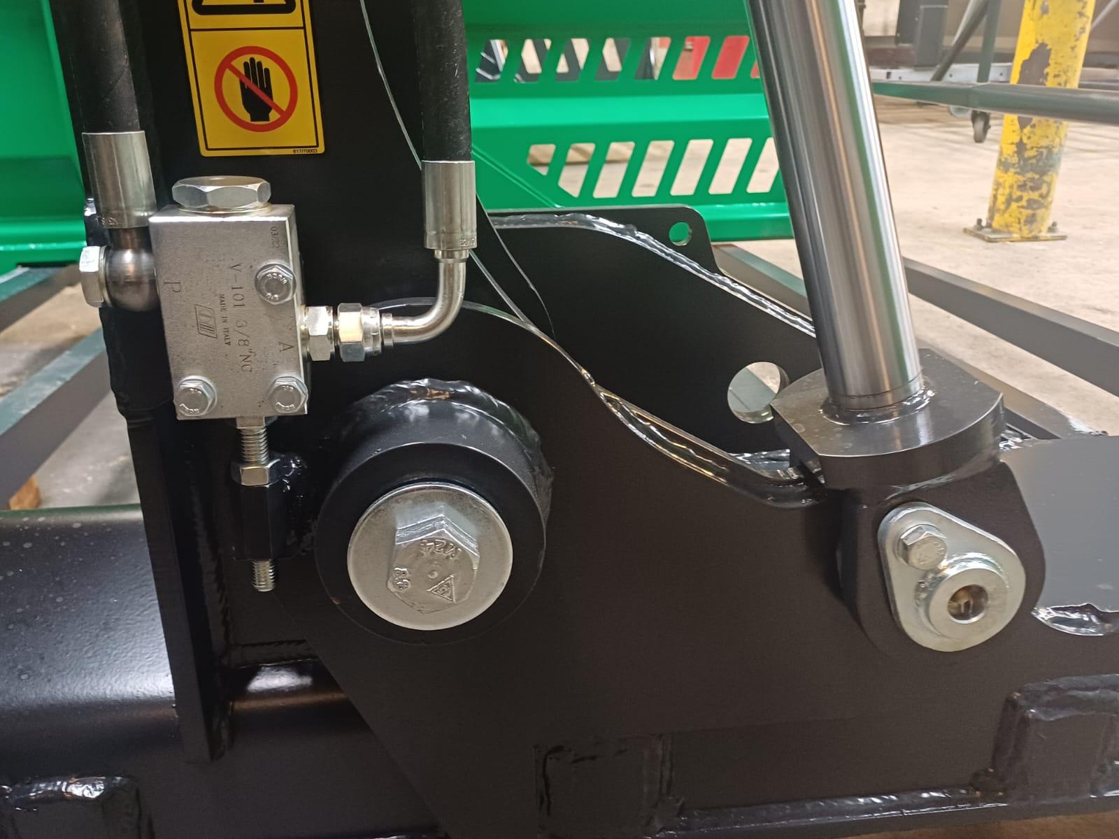 Push Off Folding Grass Fork